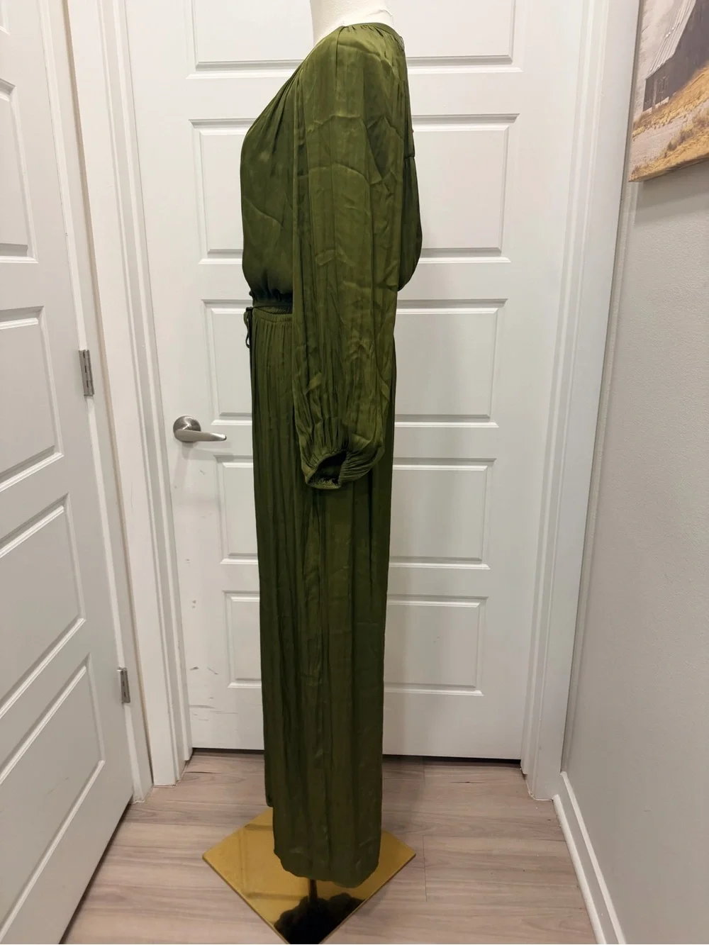 🔥Zara Olive Green Long-Sleeve V-Neck Wide-Leg Jumpsuit NWT - Picture 7 of 8